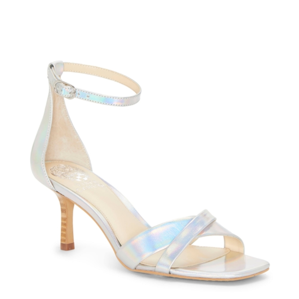 NWOB Vince Camuto Sariss Silver Iridescent Holographic Square Toe Sandals Size 7
